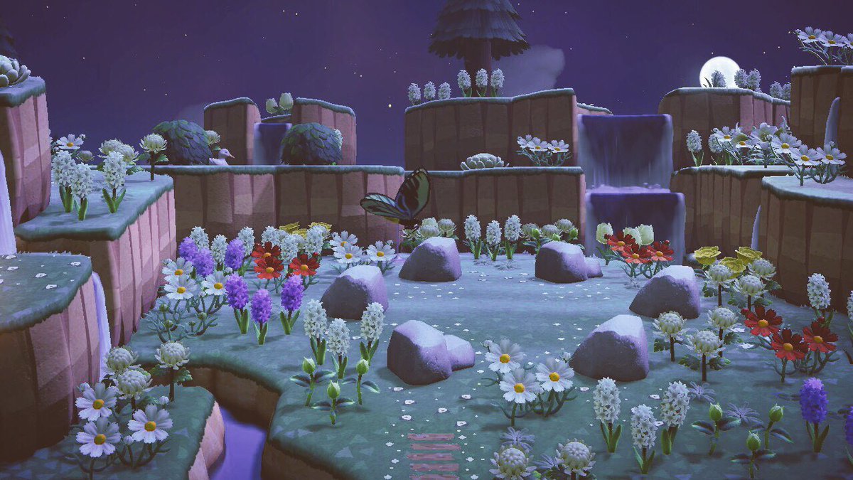 花火大会🎆

広場に住民が集まってて可愛かったな〜♡
お花のマイデザを花火で打ち上げたらぴったりだった☺️🌼かわいい

岩のサークルは真ん中に何を置くべきかずっと悩んでる( ⋅́ ̯⋅̀)✸

#あつまれどうぶつの森 #どうぶつの森 #animalcrossingnewhorizons #acnh