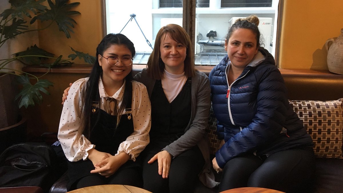 LanguagesInt's tweet image. Our teacher Martina has been taking our students out for a Coffee and Chat as part of our school Social Programme. In this photo they are at Mezze Bar, a great café near school. These two students – Jee from Thailand and Meltem from Turkey have joined Martina every time. 😍