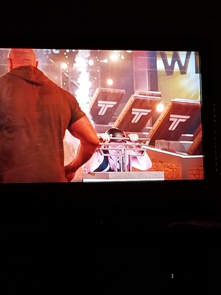 DietraMiles's tweet photo. The beast from the east... #WillSutton @nbctitangames
π€π€
#TrentonNorthCarolina
#CountryStrong
#TheTitanGames https://t.co/4xmitczuX6