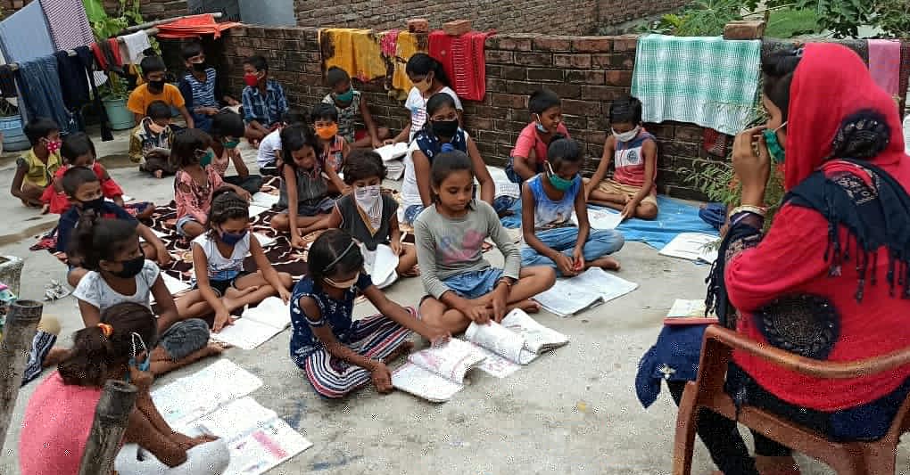 BarhAbvp's tweet photo. @BarhAbvp  द्वारा परिषद की पाठशाला प्रारंभ
@ABVPVoice @AshishSainram @subbiah_doctor @nidhitripathi92 @karatefitRathod @SugrivkumarSK @NikhilRanjanNR @shriniwas_hr @yagywalkya @Shreeharib1 @yadavmamta11 @SunilAmbekarM @ANSCBarh @aajtak @ANI @News18Bihar @Bihar_ABVP @vskbihar https://t.co/4WshEIKFyc