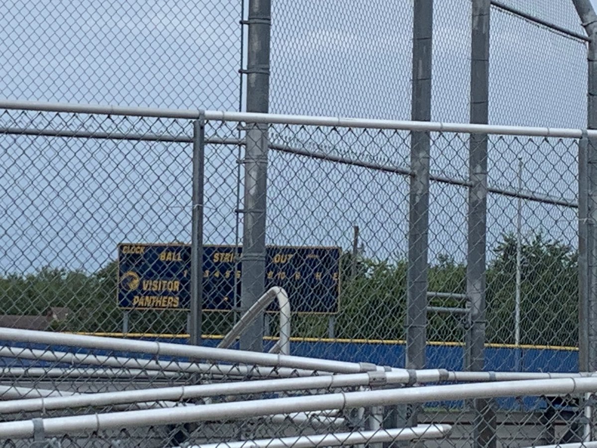 Can’t wait to get inside these fences! #phspanters #panthersoftball #HARDWORK #rundontwalk #extrabase