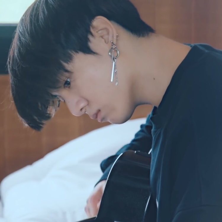 low quality jk (rest) tweet media