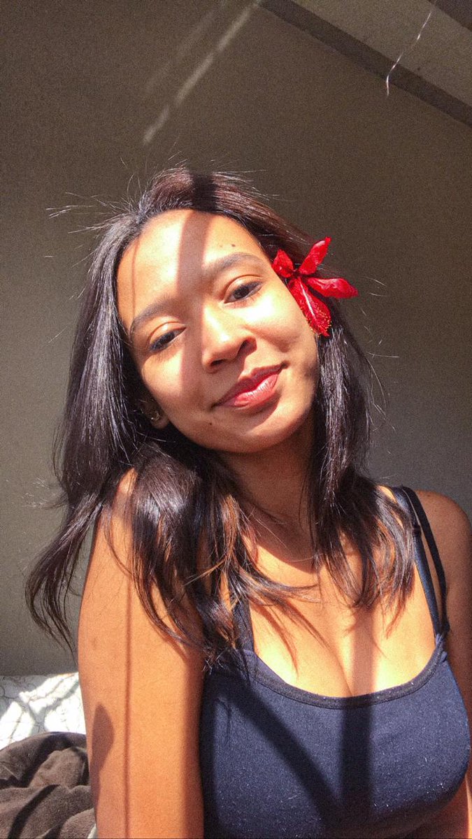 MJuatuba's tweet photo. Maria Eduarda...
Uma garota de muita luz, humildade, carisma, humor, companheirismo, e uma ginga pra dança que deixa qualquer um de queixo caído!
"Dona da risada mais gostosa do mundo"...
E ela é linda demaissss
Insta: https://t.co/o6bt7TZ3Ot https://t.co/SKd910aarC