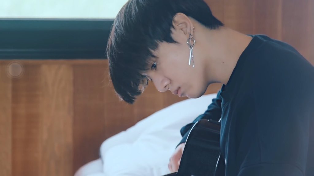 low quality jk (rest) tweet media
