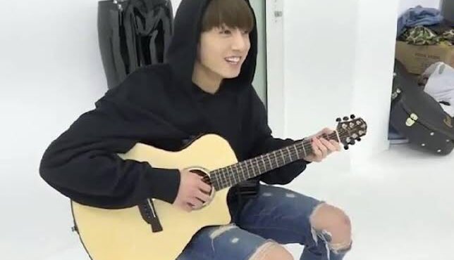 low quality jk (rest) tweet media