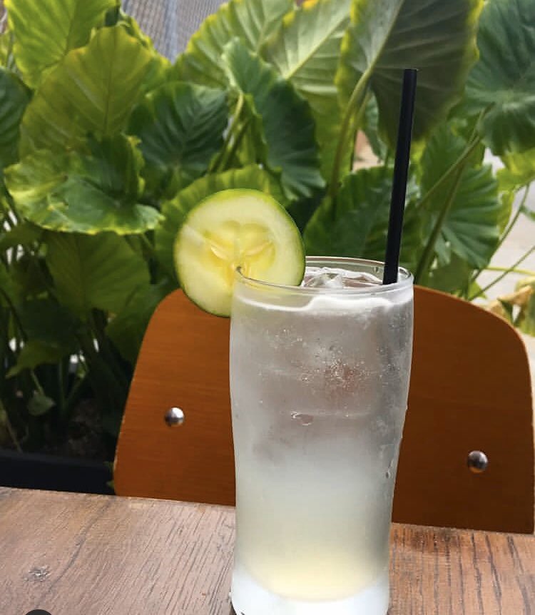 Cucumber fizz on the patio! The perfect summer cocktail 💛