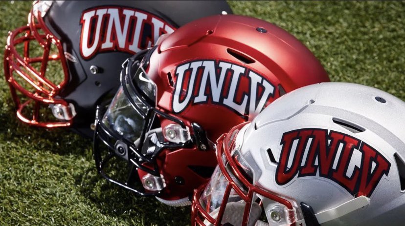 tybuchanan75's tweet photo. I’m blessed to have received an offer from the University Of Las Vegas!! #UNLVFB ‼️🔴 https://t.co/YFA9R7dkBg