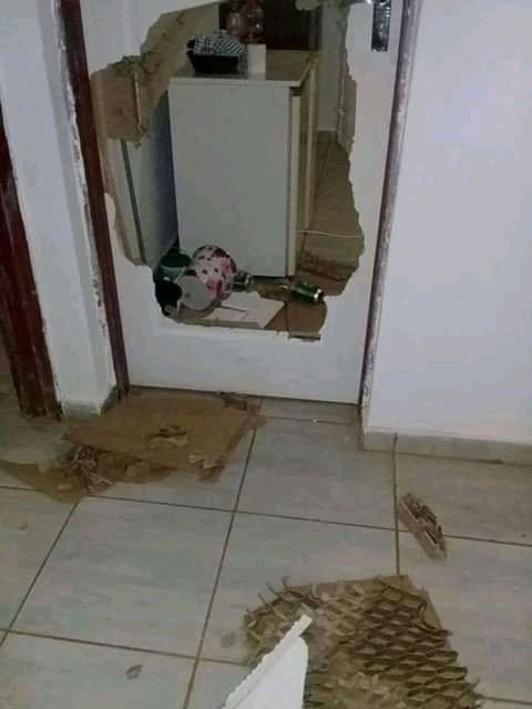 MBillyzaba's tweet photo. #ForeignersVacateOurJobs
#ZumaWasBetter 

University of Venda management is forcing students to claim these rooms.
#univenmustfall https://t.co/nEVbNipPR7