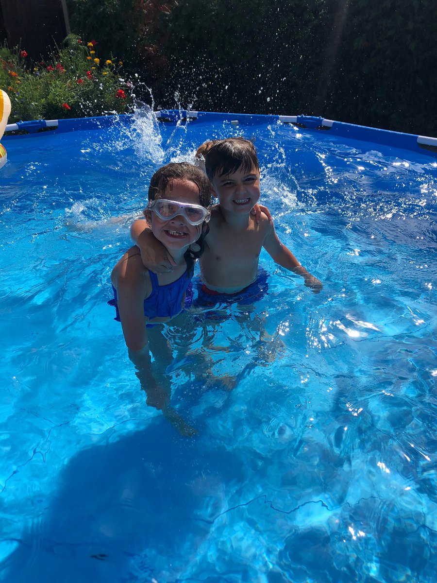 Swimwithstyle_2's tweet photo. 😍Darcey and Toby enjoying their home swimming pool!  See you soon guys!😍 

@Swimwithstyle1 @SWSTelford @SWSKIDD @swimgirl71 @STA_HQ #swimming #dowhatyoulove #missyouall #watersafety https://t.co/5FyOtR9R2q