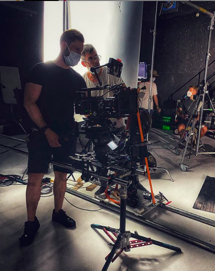 LinklineCrew's tweet photo. #chrishallum #cameraoperator #linklinecrew #cameracrew back in the #studio this week #safetyatwork #studiolife #setlife https://t.co/4imxr2rK82