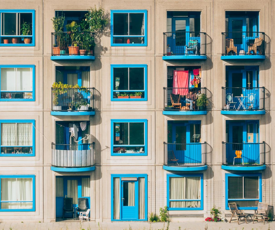 AffairsBureau's tweet photo. El sector residencial en España, menos afectado por el Covid-19, alcanza 600 millones de inversión hasta junio, lo que supone un 25% del volumen destinado a real estate. Vía @EjePrime 

🔗 https://t.co/DPQqsNmxcs https://t.co/tgfTKXgzqG