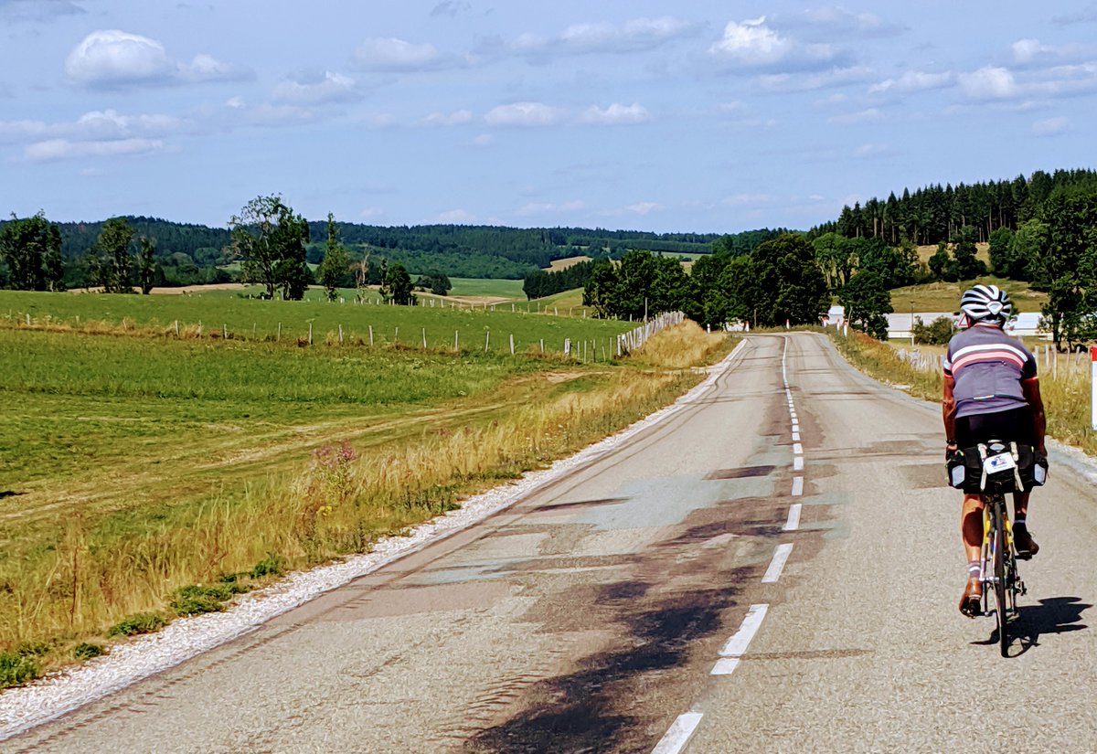 StacyKTweets's tweet photo. #Thistimelastyear Day 31 of 35 - 100 Cols Tocht - World's Toughest Bike Tour w @SuperFly508 unsupported! 75 miles & 6300' - gorgeous ride through the French Jura Mountains to medieval town of Lods! #cyclotour #100Cols #CentCols https://t.co/n8L0JR2LWx https://t.co/NrWRT2Oi5Y https://t.co/Rq4CNkq59t