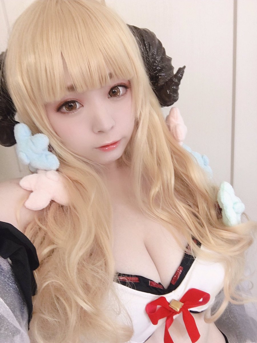 アニラ(グラブル) 「?『夏を楽しむ心得は、よく遊び、よく寝ることじゃ!』 」|スイ∞のイラスト