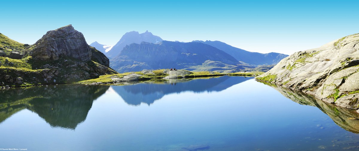La #Vanoise, entre monts et merveilles 🌈
📍 Le <a href="/pnvanoise/">PN Vanoise</a>, c'est 535 km² de nature préservée entre les hautes vallées de la Tarentaise et de la Maurienne.
#savoiemontblanc