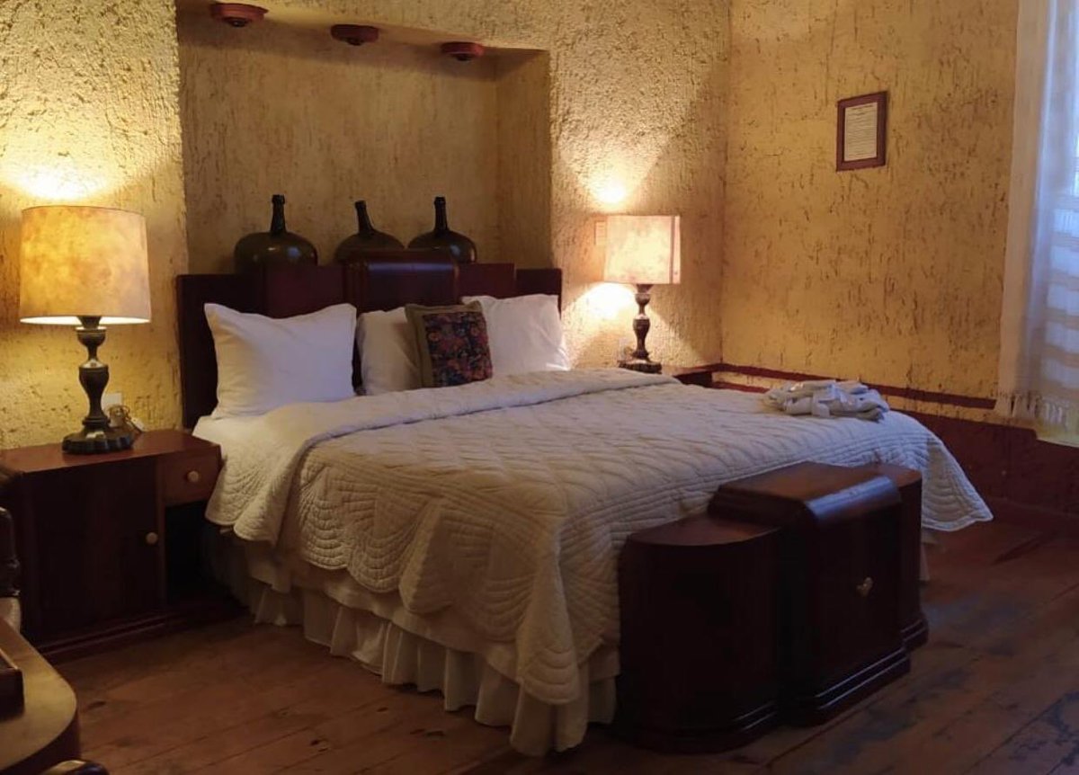 casonademanzano's tweet photo. Hora de descansar... buenas noches‼️
 Descanso asegurado en @casonademanzano  #Tapalpa #Jalisco #pueblomagico #haciendasycasonas #tesorosdemexico @jaliscoesmexico https://t.co/vbiDOlPGKp
