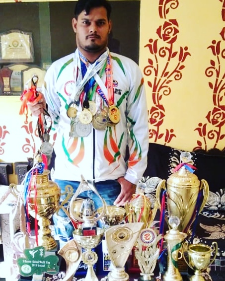 karate_tarun's tweet image. Please help me I am Indian disabled handicapped Karate player but government is not help me i request to all please help me