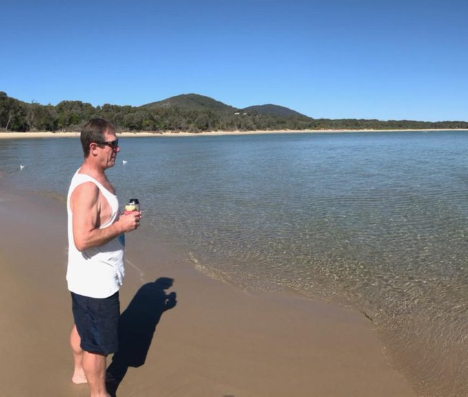 my dad out here living his best life https://t.co/USoSOFYqZu