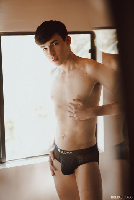 Catch my photoshoot out now! 😉 https://t.co/Ij2bYsW93d https://t.co/1yzab4z3b6