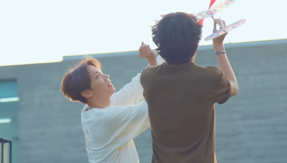 #In_the_SOOP นี่ไม่ซื้อไม่ได้แล้วนะคะ ต้องซื้อค่ะ ต้องซื้อเท่านั้น

/ ทุบหมูนับเหรียญ 💰💵💸
#hopev