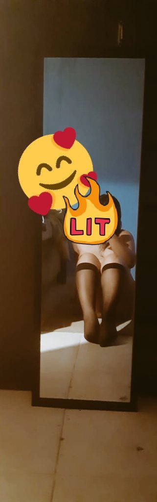 Ferhdz261's tweet photo. Hay que ir a la cama... sweet wife https://t.co/mmTg7dBSRK