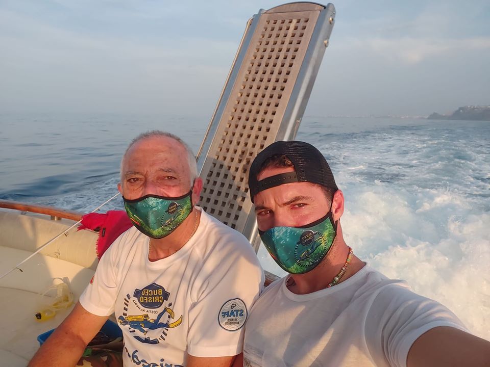 PepiyFernando's tweet photo. Juan Antonio Fernandez Narciso
Navegando en buena compañía, @davidbisbal  #buceocrised #Buceo https://t.co/cQNZKC4E2D https://t.co/T6tmVV8Fmm