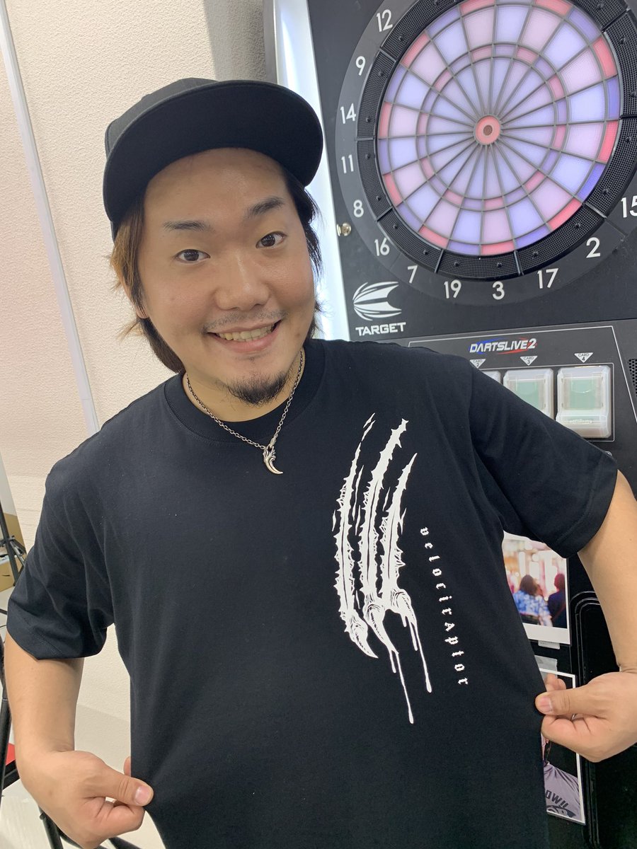 GeorgeNishitani's tweet photo. SHADEから発売中のTシャツ（Lサイズのみ）をリツイートして頂いた方の中から3名様にプレゼントしたいと思います🎁フォローもよろしくお願いします。 https://t.co/ADlGxfD1zZ