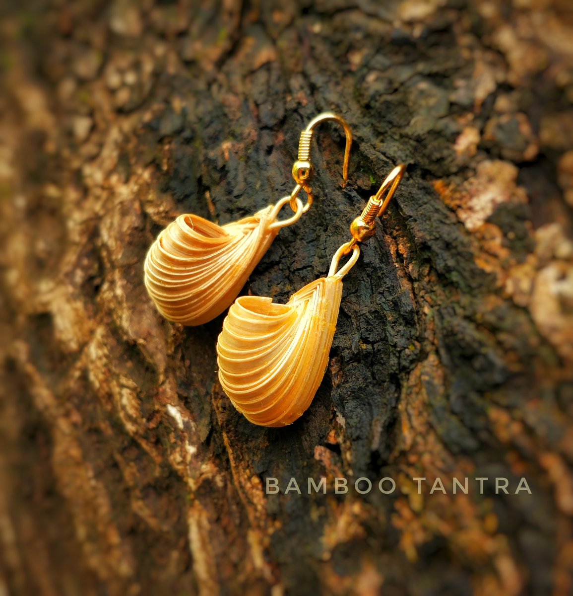 BambooTantra's tweet image. Half shell bamboo earrings
JE120H13
#shell #shellshapes #halfshell #earrings #shellearrings #hangingearrings #bambooearrings #bamboo #Bambooartisans #artisansofindia #Bambooart
#ethnicart #handmadeinPune #handmadeIndia #handcrafted #bamboocraft #ecofriendlyjewellery