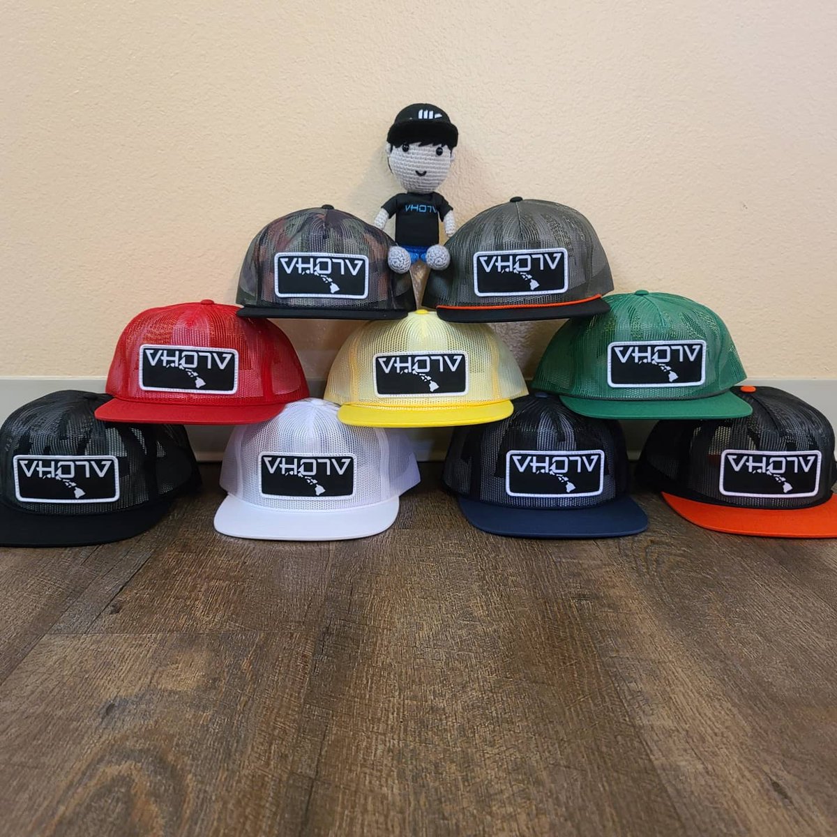 VH07V's tweet photo. These cool & breezy #FullMesh #Truckers features an #AllMesh, Mid-Height, #5Panel, #PinchCrown, Flat Bill with 8 rows of stitching, #3MM Rope Decoration & Classic Snapback enclosure, & comes in 9 new colorways! Online now at https://t.co/MCqJpA8oNf See the scenes action. 📸😂 https://t.co/V6j0NqL5Dt