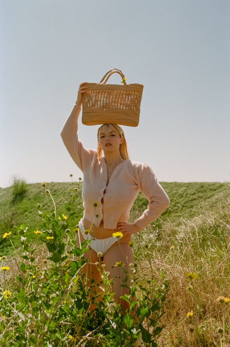 i forgive you for treating me the way you feel about yourself https://t.co/WvvrDxTl0M