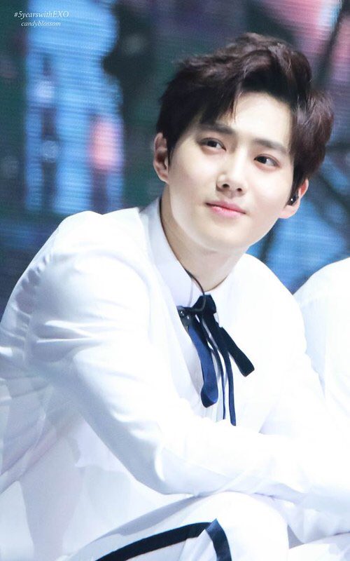 #7 is Suho of EXO with 5.08% of the votes