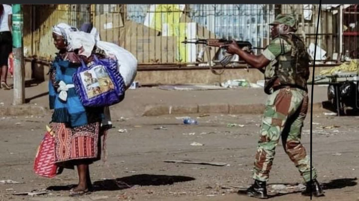 vudzijenaj's tweet photo. Madness , Irresponsible
Unforgivable acts of politics 
Pathetic state of state 
When a government points its guns to its own
How did the protector become the Villain?How did we get here?
What is wrong with us ?
How do we deal with abuse of power ?
Who ordered this operation ? https://t.co/rZOfAYKCDw