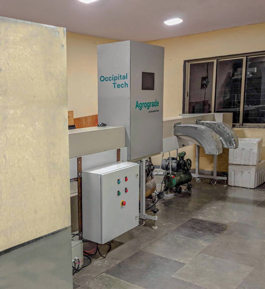 Introducing Agrograde, an AI powered optical sorter for segregating fresh produce at CC, DC and FPOs. A one of a kind solution for the onion value chain in India built to add transparency to the trade.
#agtech #agriculture #AI #makeinindia #agritech