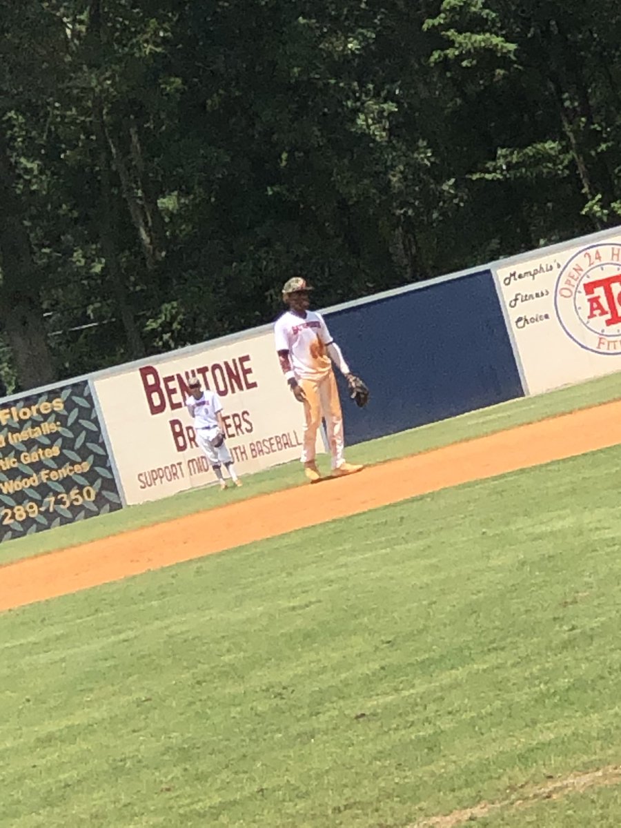 wright_jalon's tweet photo. Summer ball finished ready to get to claaa-dale and get to work @CoahomaB 🤟🏾‼️ https://t.co/MQo02ZhbCl