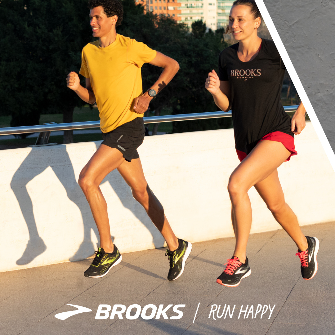 RunnersNeed's tweet image. Neutral runners! We'd like to introduce the latest launch from @brooksrunning - the Ghost 13. Offering their smoothest ride yet, with super soft DNA LOFT cushioning extended beyond the heel, all the way to the forefoot. 
Shop at the link #Ghost13 #RunHappy
soo.nr/6siP