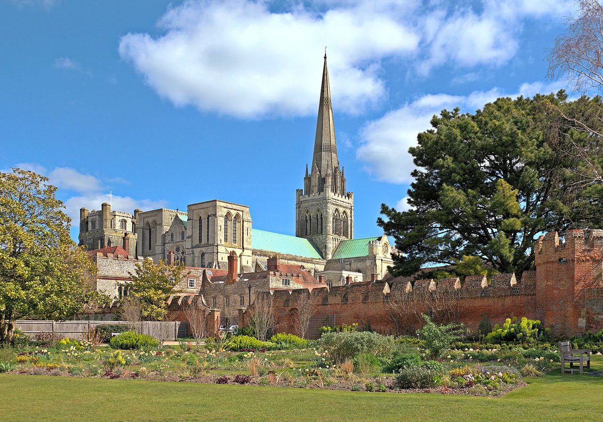 BBCSussex's tweet photo. #Chichester has been named as the UK's 'top city to visit this summer' by holiday firm @holidu 

"Taking the crown this year is the quaint cathedral city of Chichester! It's full of charm and history."  

WELL DONE! 
@Discover_Chi @ChichesterDC @ChiCathedral https://t.co/I9Q1pIsA9a