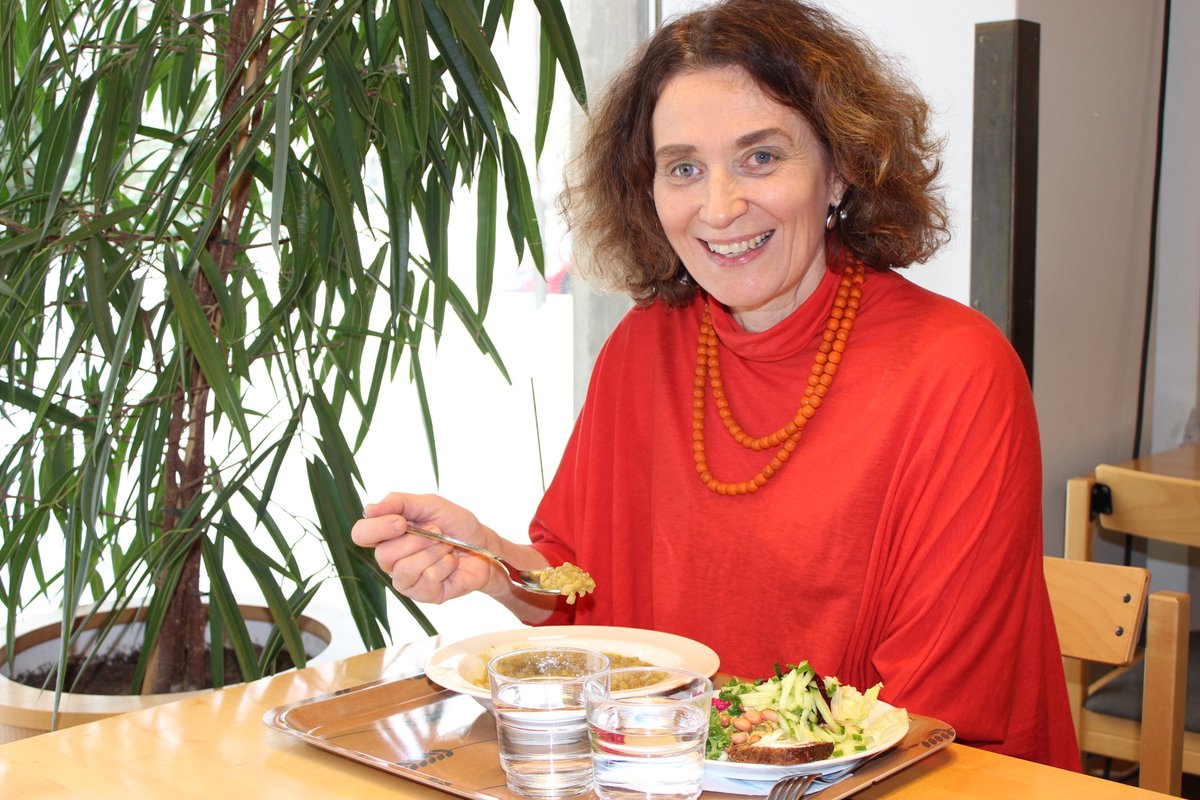 Happy to share our newest article on #sustainable #eating at lunch restaurants. The paper originates from our experiments at <a href="/SYKEint/">Finnish Environment Institute (Syke)</a> restaurant <a href="/FazerSuomi/">Fazer Group</a>. See what we mean by #tinker'ing in this case. <a href="/FurmanEeva/">Eeva Furman</a> <a href="/lyytimaki/">Jari Lyytimäki</a> <a href="/marjaljsalo/">Marja Salo</a> #SYKEpublication
doi.org/10.1108/BFJ-10…