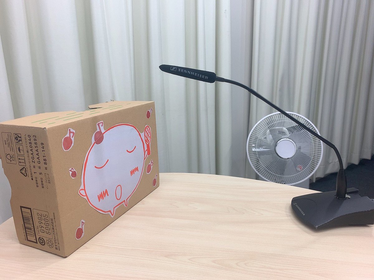 EggLuv07's tweet photo. 今日の17時からは
『柳原かなこの本気！アニラブ』✨

プリンをマイク前に立たせたら全然届かなかった🤣そんなプリンと一緒にお届けします🍮お楽しみに！！
#alb2 https://t.co/Bdebh05QSu