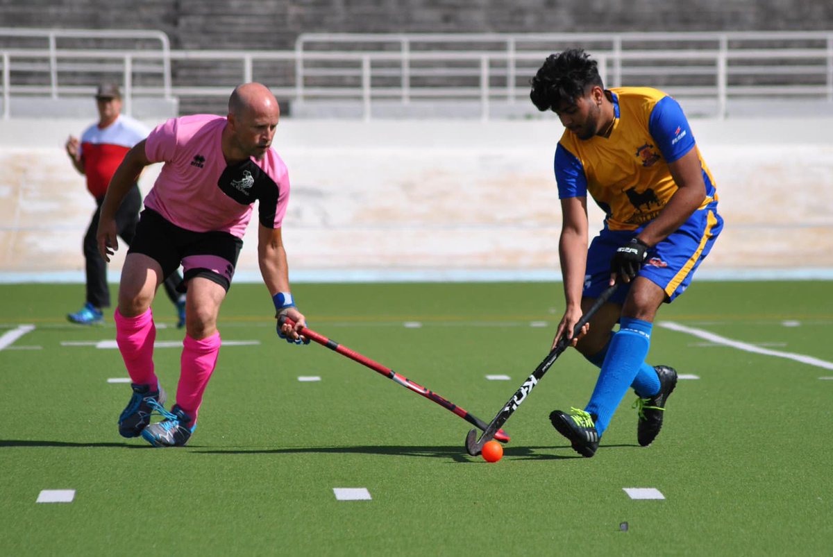 HC Kilpparin U16-pojat ja miehet esiintyivät edukseen viikonloppuna: pojille ensimmäinen voitto U16-SM-sarjassa, miehet jatkavat SM-sarjan kärjessä tappiottomina kahden turnauksen jälkeen! Tulokset: hockey.torneopal.fi #maahockey #urheilu #turku