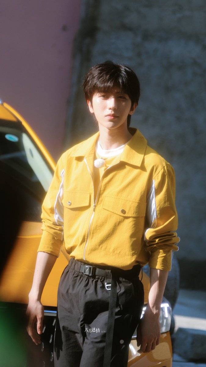 collectionCK's tweet photo. 💛💛💛💛☀️💛💛💛💛 https://t.co/nDKiJAUGVM