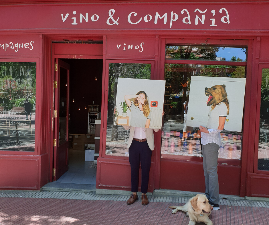 Sesiones de fotos divertidas…. <a href="/maquinaytabla/">màquina&tabla</a> <a href="/a_garrido/">garrix</a> 

#vinoycompañía #plazaolavide #chamberi #tiendadevinos #elosoylalemana #toro #tintadetoro #garnacha #verdejo #malvasía