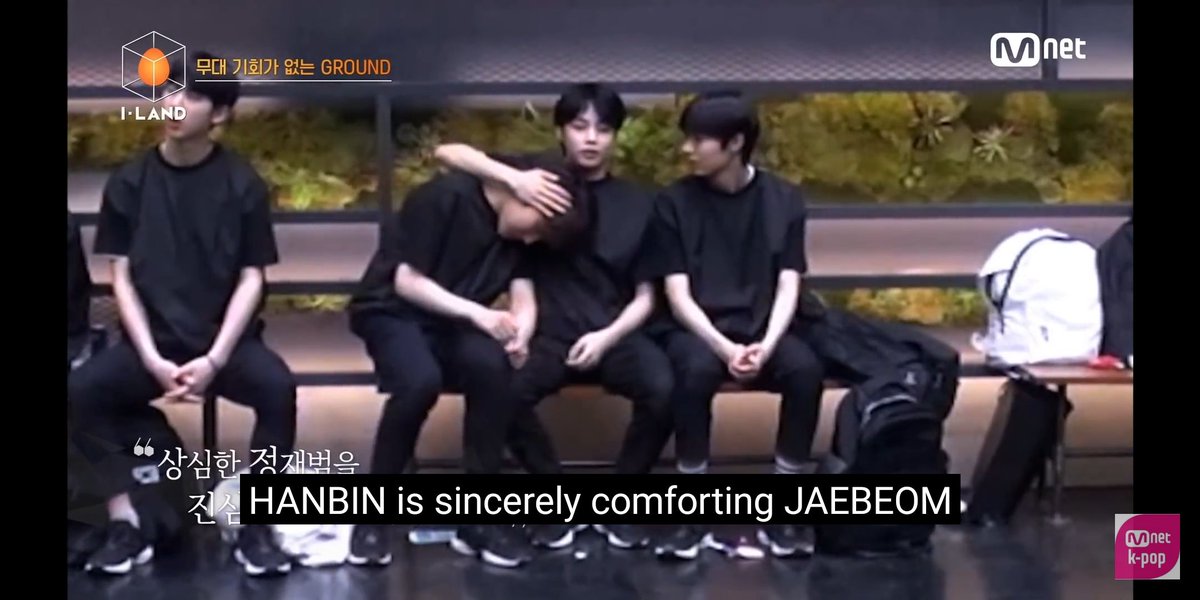 knari0412's tweet photo. My favorite part was when Hanbin comforting and cheers Jaebeom. He is so sweet

#ILAND #Together_Hanbin_ILAND https://t.co/G4Lued3AnP