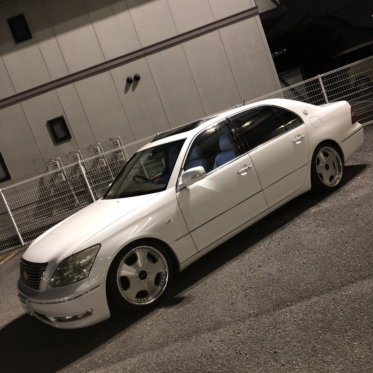 いけなり やっぱり2センチ下げました 車検まであと80日あるしな 急遽にありがとう 大ちゃん セルシオ30後期 車高調 2センチ下げ いけなり やっぱり2センチ下げました 車検まであと80日あるしな 急遽にありがとう 大ちゃん セルシオ30後期 車高調 2センチ下げ