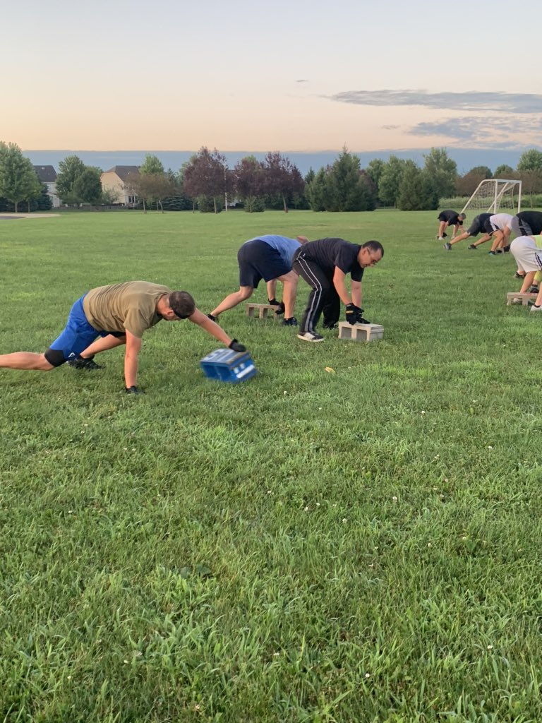 F3Ridge's tweet photo. @F3Charleston very own Greenhorn took 29 other men from @F3CrossroadsIL &amp; @F3Naperville through a multitude of Thangs on a downrange Q inspired by the Carolina’s. @F3Nation https://t.co/2olEMmOFiy