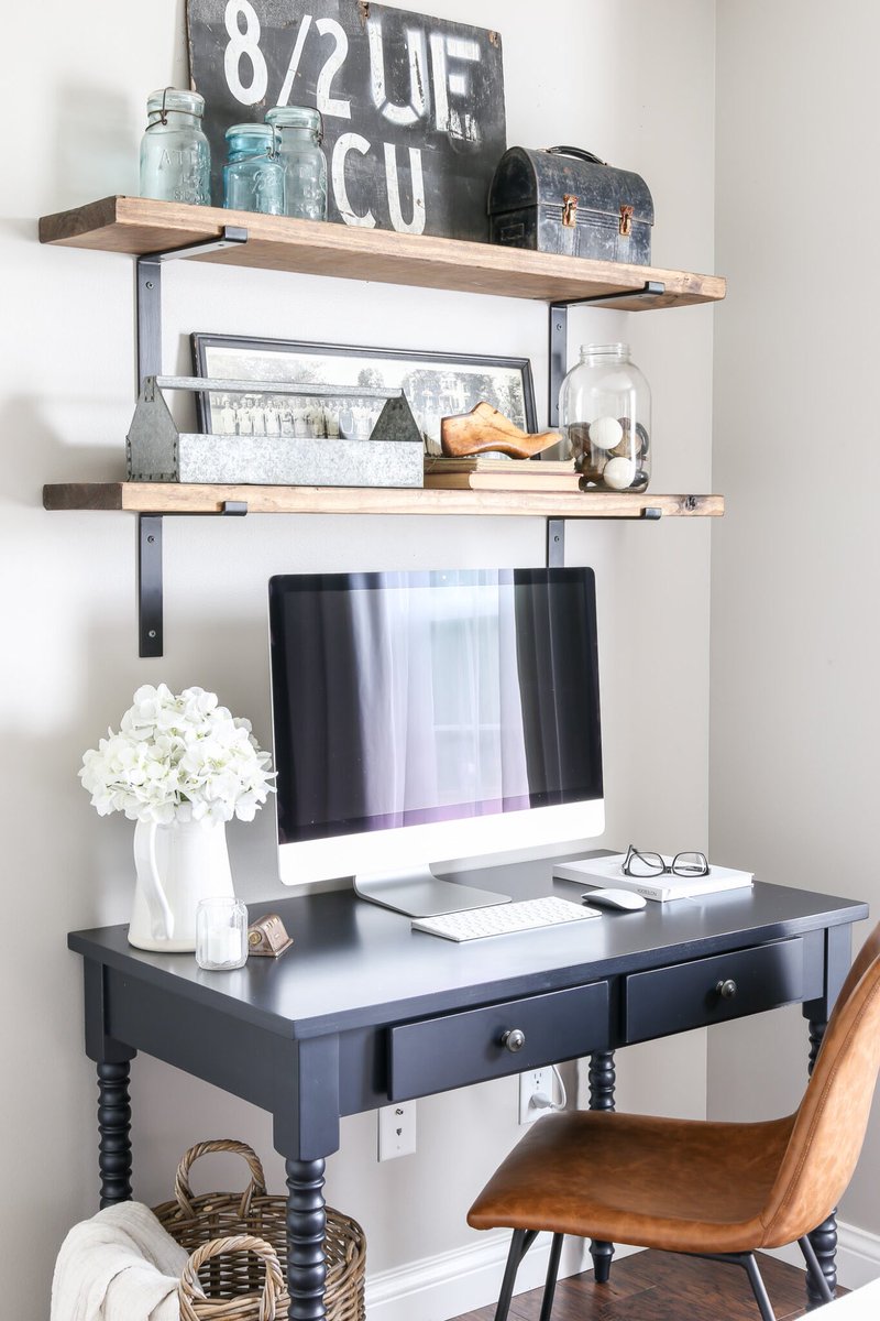 LittleGlassJar's tweet photo. Today on the blog, I'm sharing a little office nook I created in our guest bedroom. If you are lacking an extra room, here is a great solution!

SEE IT HERE: https://t.co/0LOie6zYB0 https://t.co/Hcey5tb2C5
