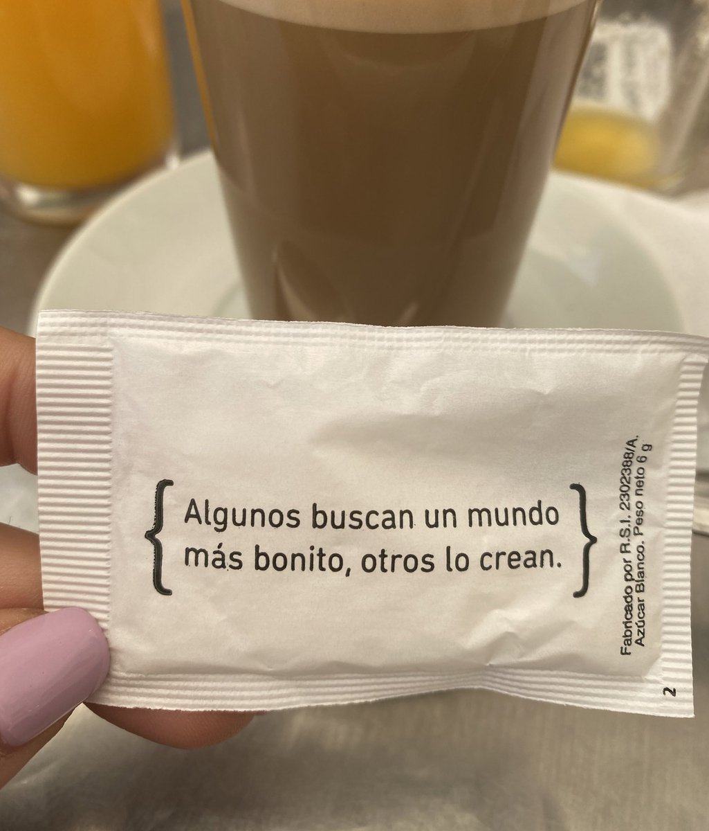 Seño M.J. tweet media