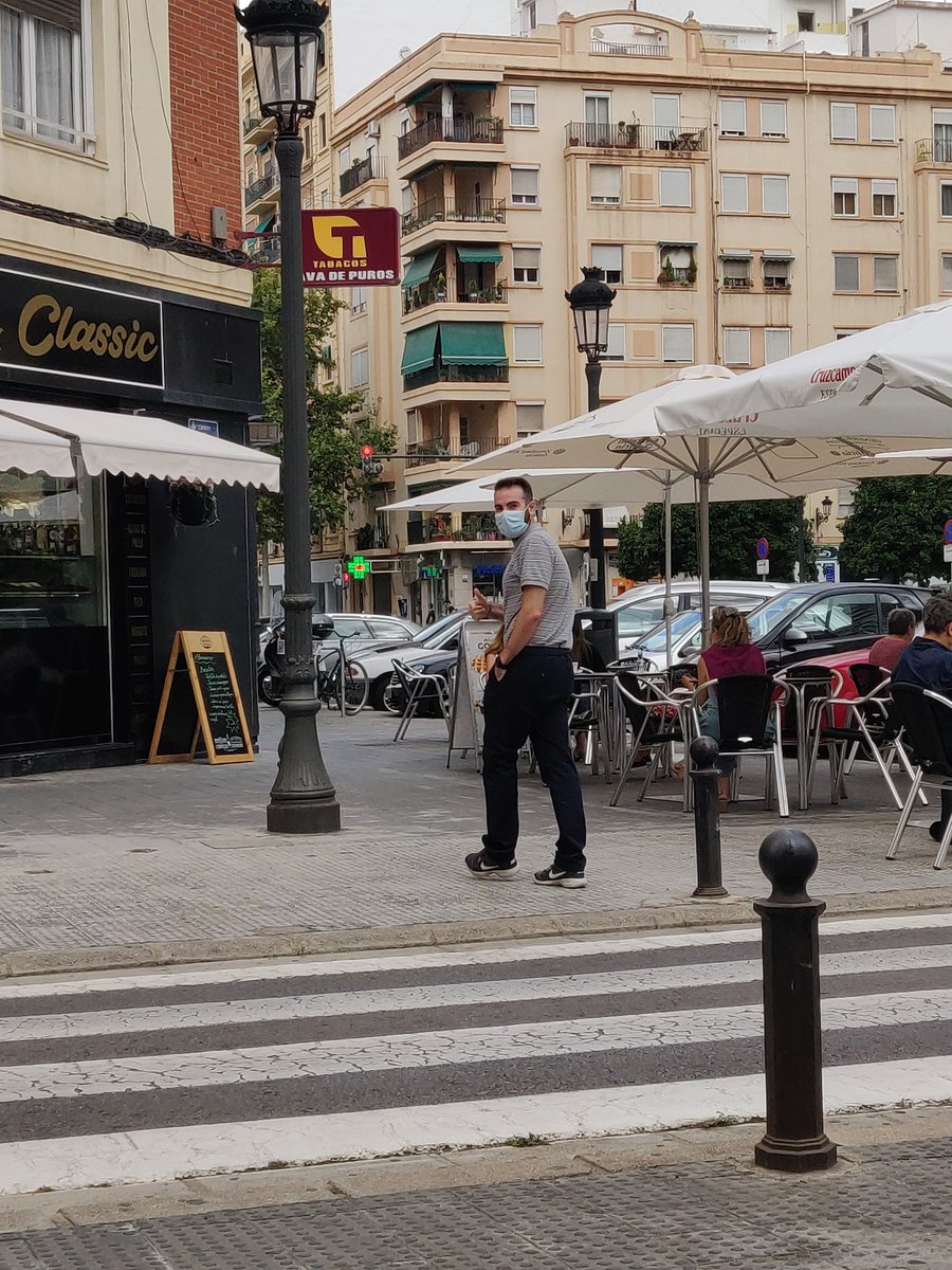 Adivinen a quien me he encontrado