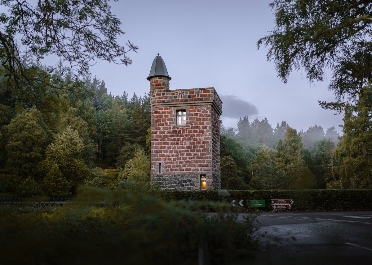 This historic listed tower has recently been transformed, and now serves as a completely unique, luxury self catering experience on the banks of the River Tanar in the @Glen_Tanar Estate, Aberdeenshire. Find out more about it here hiddenscotland.co/the-tower-oess…