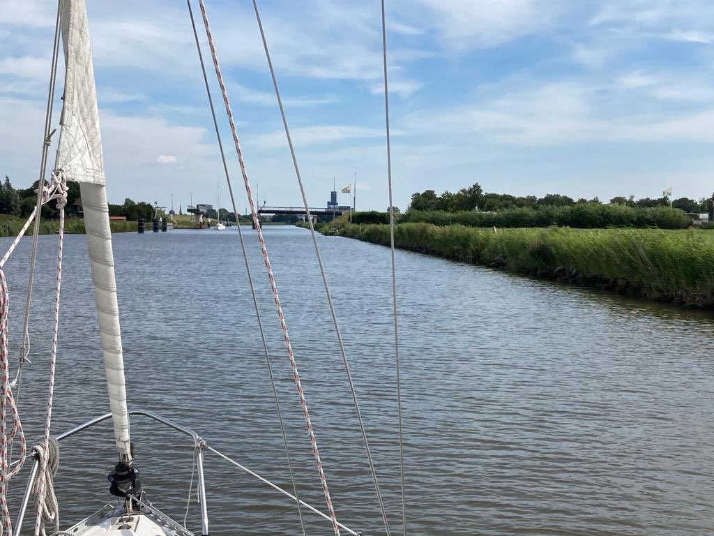 BiocasNSR's tweet photo. Even in our holiday we like to check out the projects that have been funded by #interreg @NorthSeaRegion! The biocomposite bicycle bridge, built by @provfryslan, seen from the water. #biocomposite #sustainable https://t.co/rx91neYCrL
