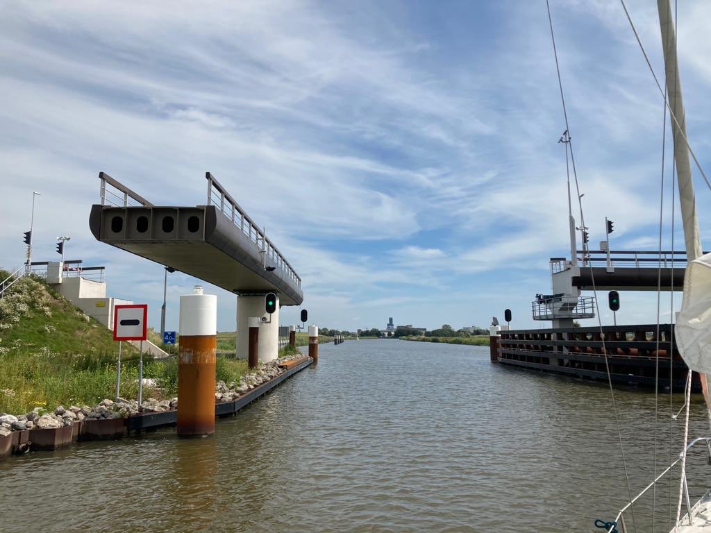 BiocasNSR's tweet photo. Even in our holiday we like to check out the projects that have been funded by #interreg @NorthSeaRegion! The biocomposite bicycle bridge, built by @provfryslan, seen from the water. #biocomposite #sustainable https://t.co/rx91neYCrL