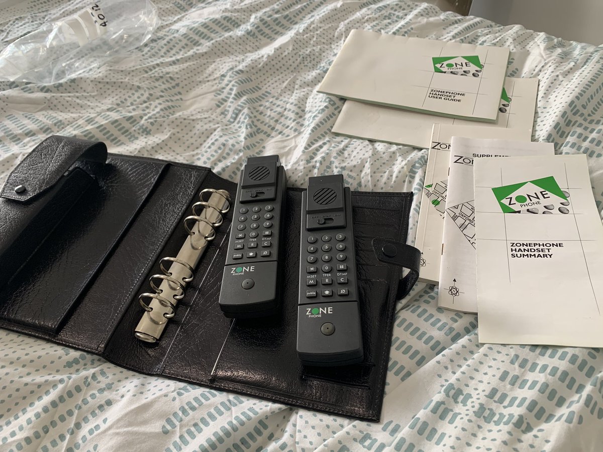 OfficialM3HHY's tweet photo. The latest addition here at RingwayManchester HQ!
2 Zonephone Telepoint handsets and supporting documentation in a leather folder! @NigelLinge @960sutton @M0KPH
Video coming soon! #comms #phone #cellphone #phonehistory #telepoint https://t.co/1EV3SXmpRg